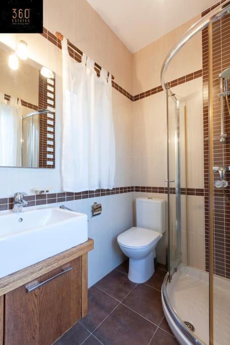 Beautiful, Typical Maltese 4Br Home With Roof Top By 360 Estates Sliema Exterior photo