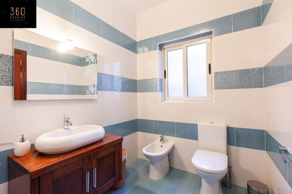 Beautiful, Typical Maltese 4Br Home With Roof Top By 360 Estates Sliema Exterior photo