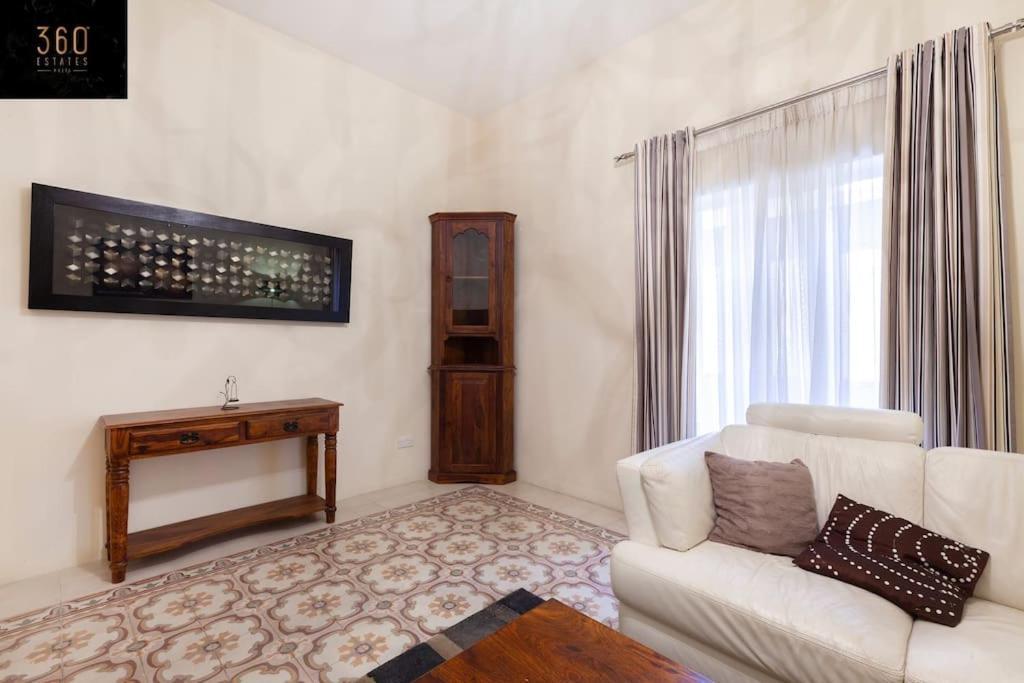 Beautiful, Typical Maltese 4Br Home With Roof Top By 360 Estates Sliema Exterior photo