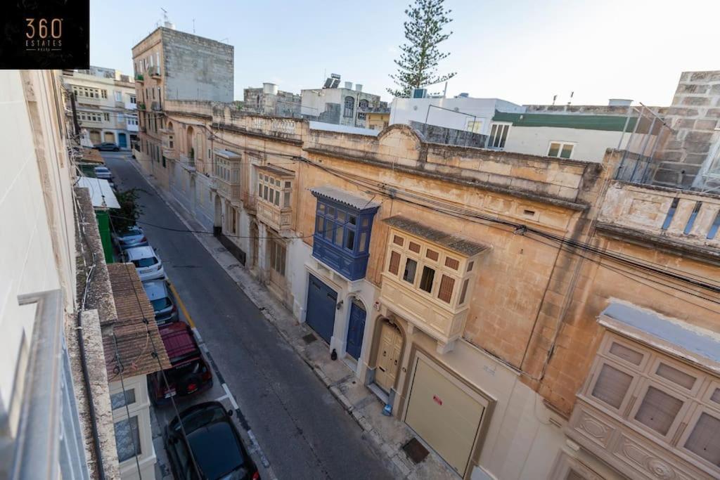 Beautiful, Typical Maltese 4Br Home With Roof Top By 360 Estates Sliema Exterior photo